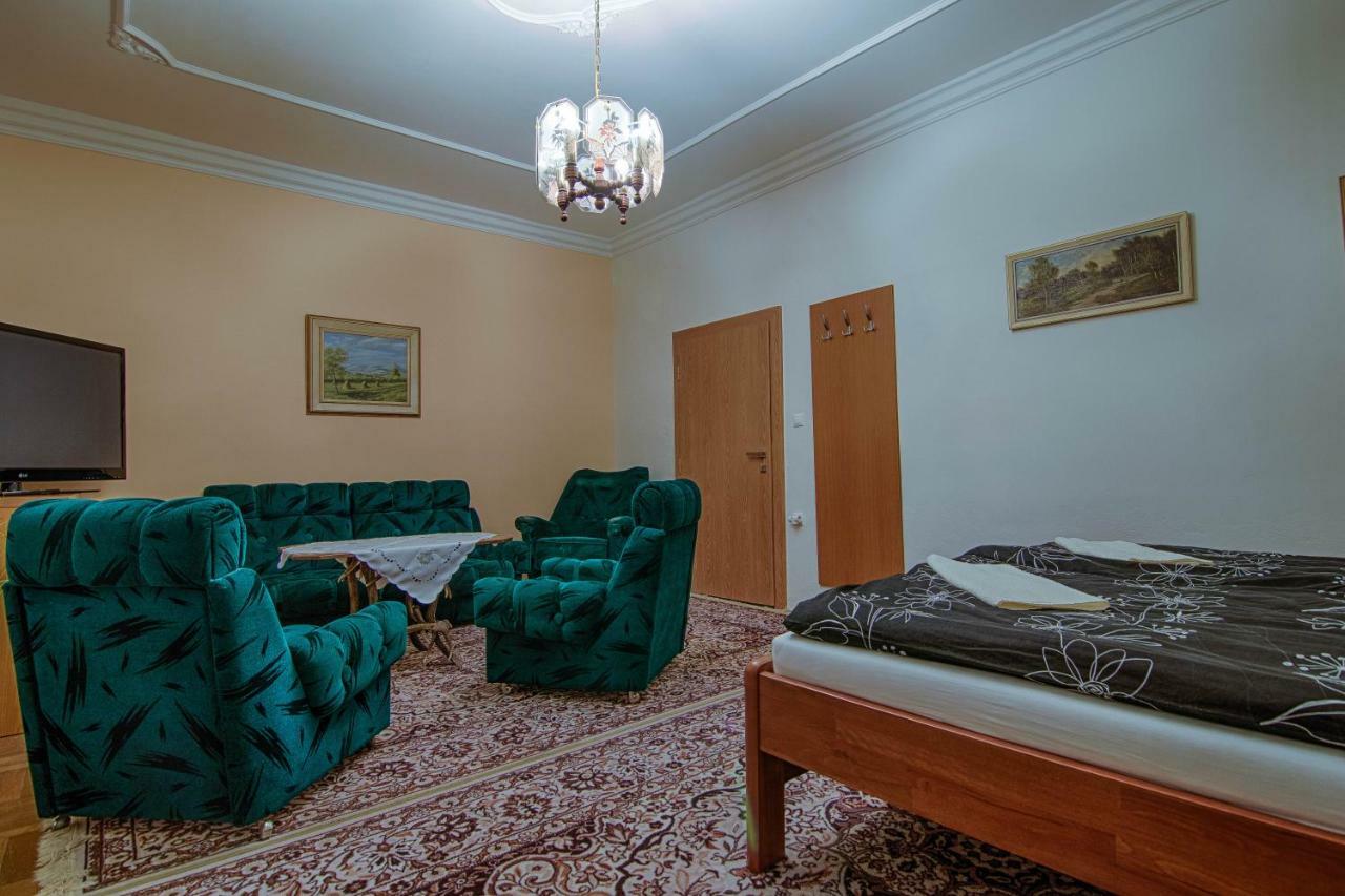 Apartamento Pod Svatym Kopeckem Mikulov Exterior foto